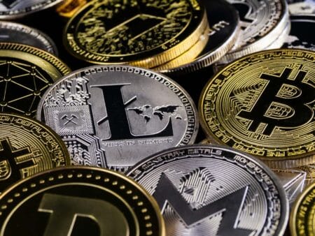 Pros and Cons of using Cryptocurrencies