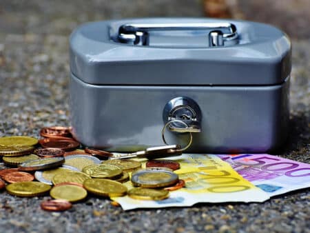 Bankroll Management In Blackjack – Thoughts & Considerations
